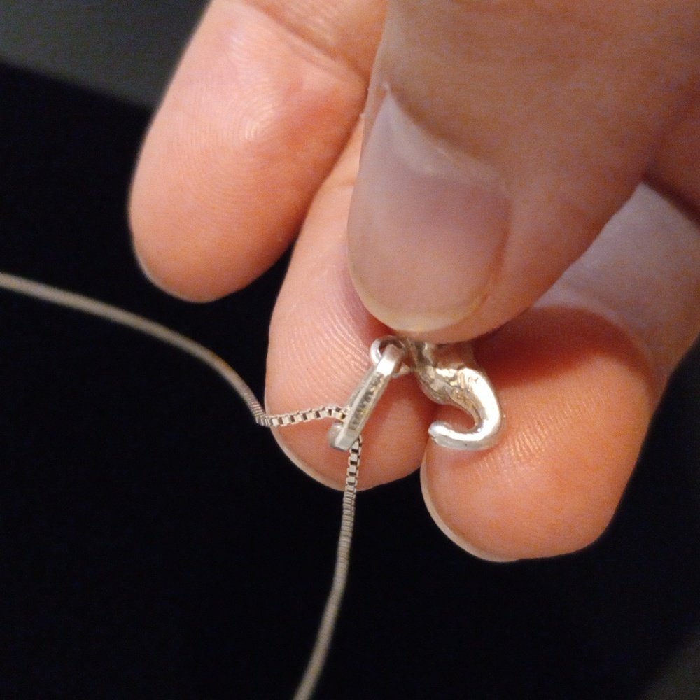 925 elephant pendant on chain - Picture 5 of 10